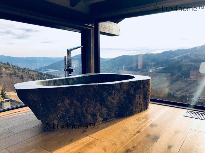 Bathtub bath stoneforest