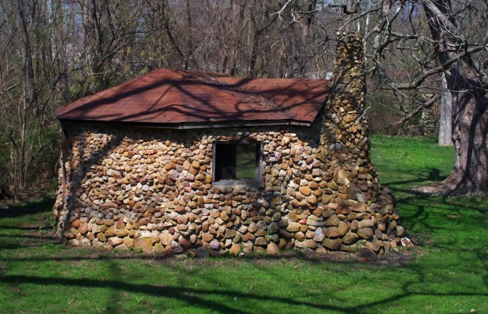 Retaining wall natural stone walls pa naturescapes landscape