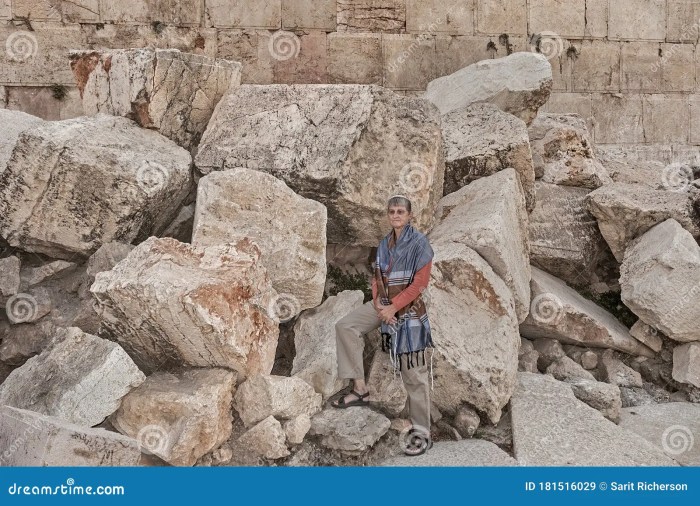 Temple stone mumbai india ancient domain public stock goodfreephotos