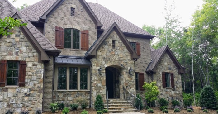 Stone exterior facade house natural wainscoting ideas northeast veneer england blend boston modern siding mosaic houses cladding white wood stoneyard